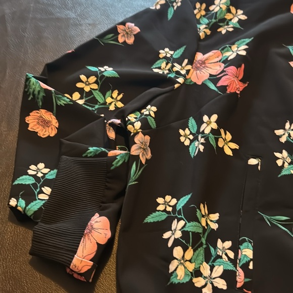 NWT Lane Bryant Black Floral Jacket Size 18/20 - Picture 3 of 9